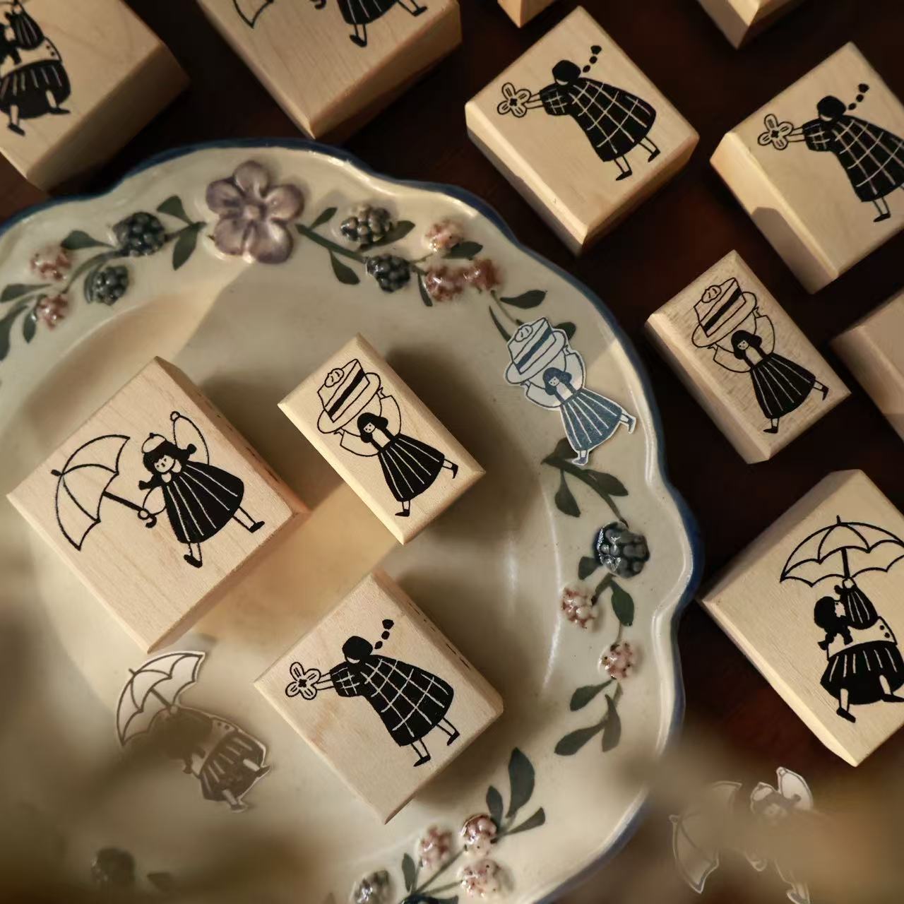 Vintage Collectible Stamps - YiEr Studio Vintage Lovely Cake Umbrella