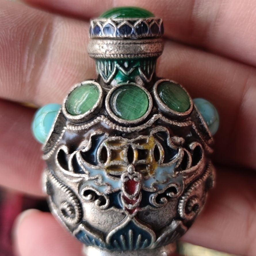 Vintage Cloisonne Bronze Snuff - đánh giá và giá Collectible Vintage Tools