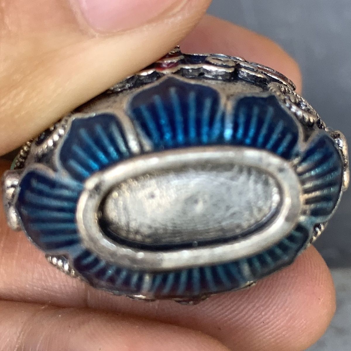 Vintage Cloisonne Bronze Snuff - đánh giá và giá Collectible Vintage Tools