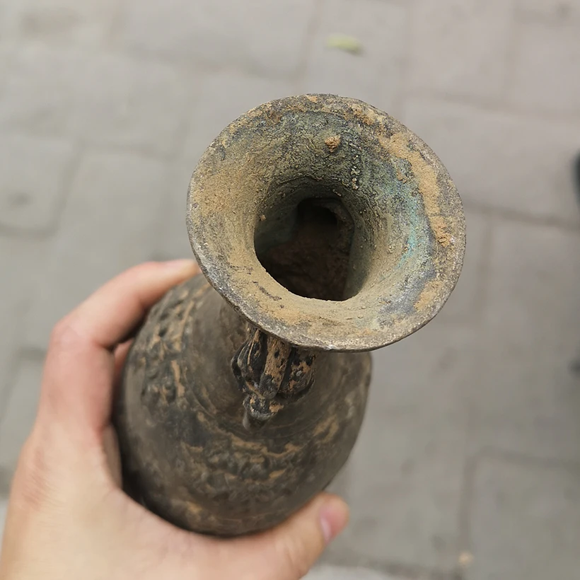 Bronze Collection Vase Carved  - đánh giá và giá Collectible Vintage Tools