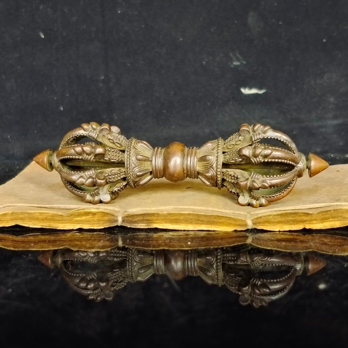 Tibetan Tantric Eight Strand V - đánh giá và giá Collectible Vintage Tools