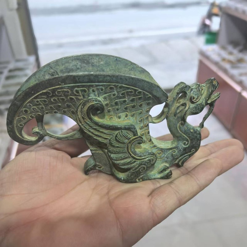 bottle faucet Pixiu copper orn - đánh giá và giá Collectible Vintage Wine