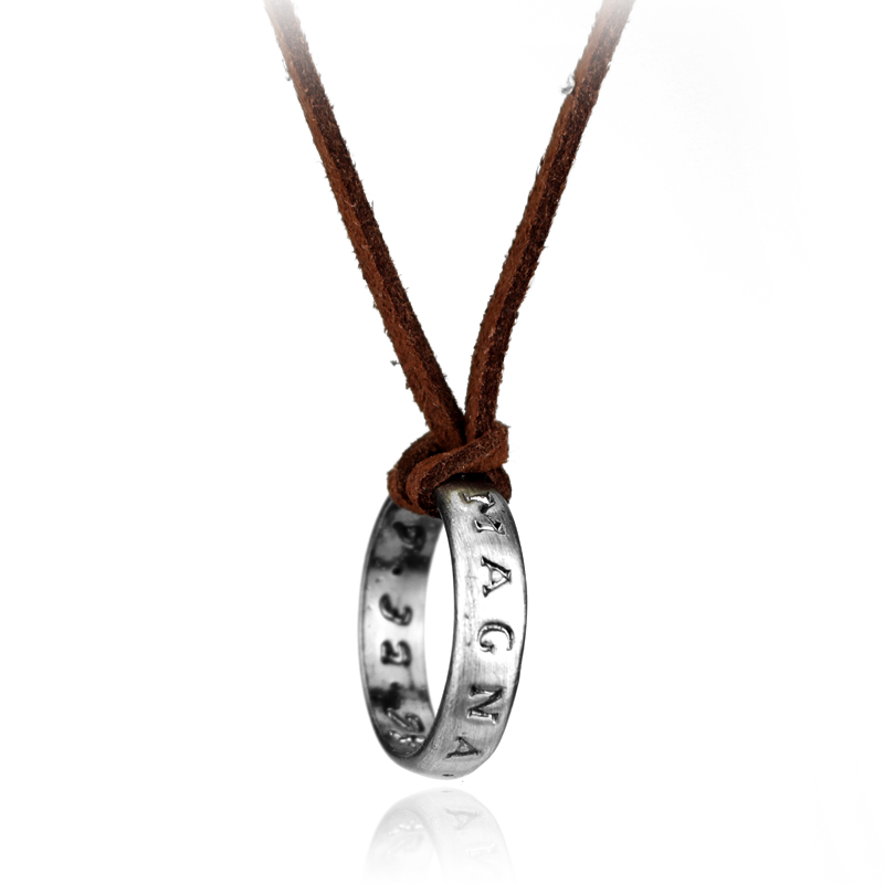 Game Anime Leather Chain Ring  - đánh giá và giá Vintage Item