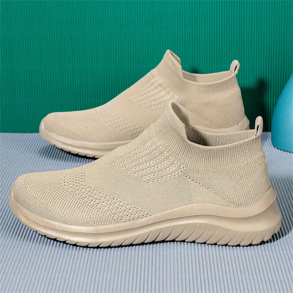 Beige Soft New Novelty Tennis  - đánh giá và giá Vintage Collectible Classics