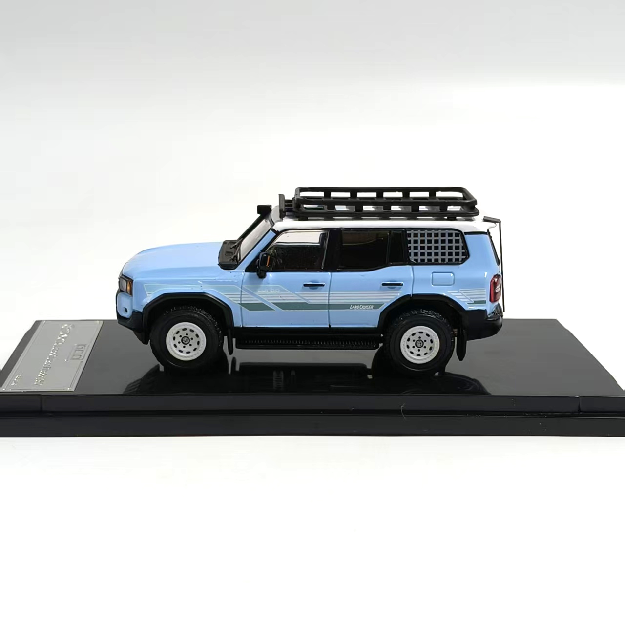 Diecast DCM 1:64 Scale LC250 V - đánh giá và giá Vintage Collectibles